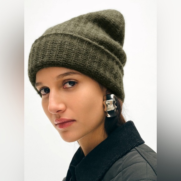 White + Warren Accessories - White + Warren Cashmere Ribbed Knit Beanie [Thyme / Dark Greene]